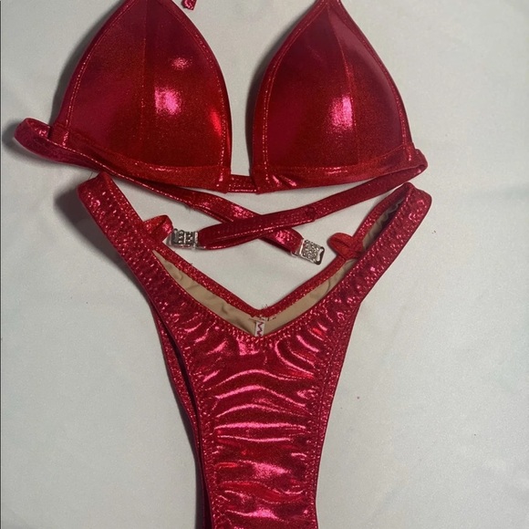 Bodybuilding posing suit - Picture 8 of 8